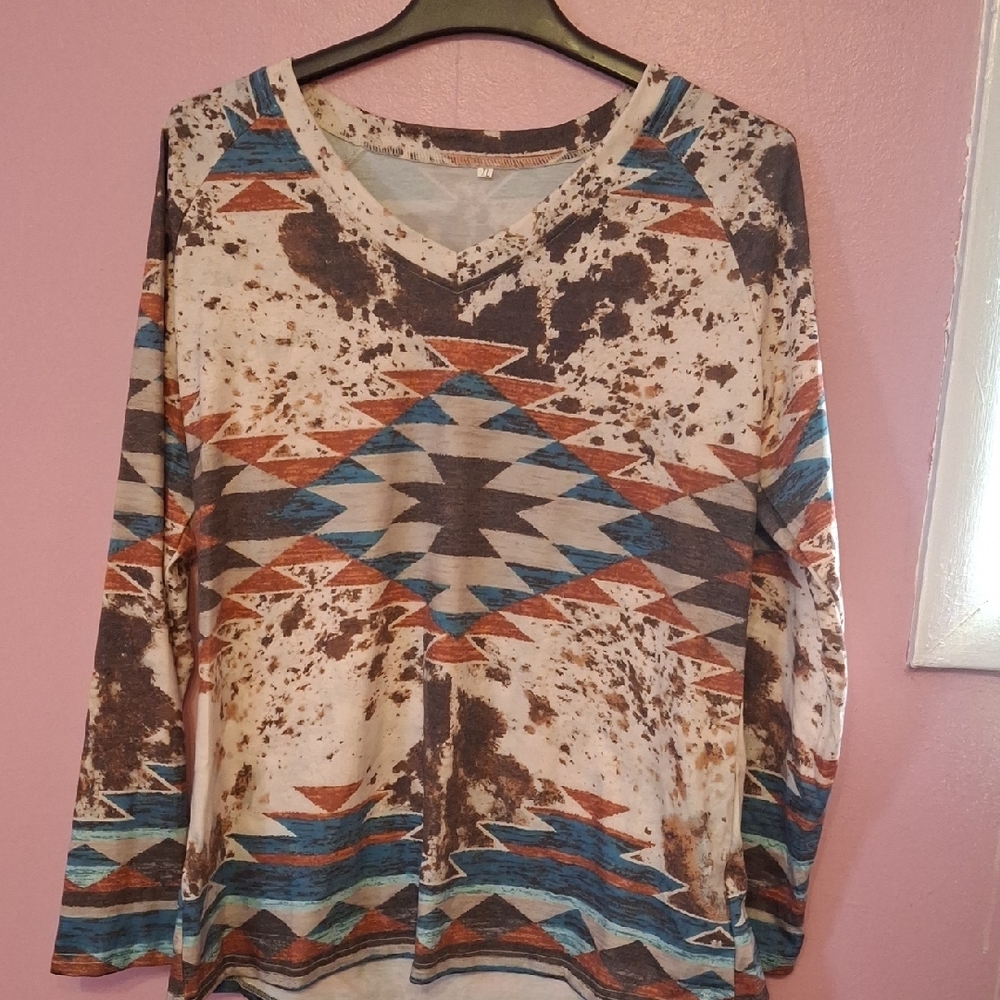 Amazon Multicolor Geometric Long Sleeve Top